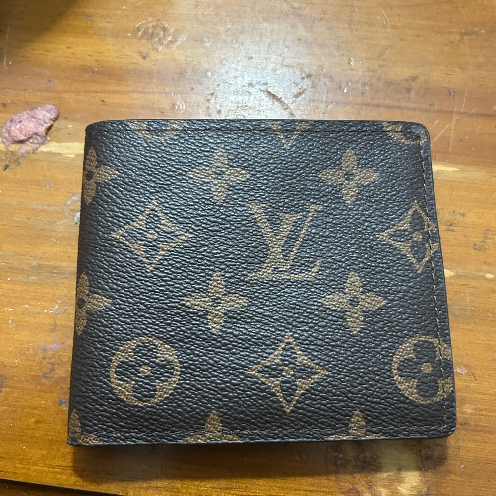 Louis Vuitton Brown Money and Card Holder Men Wallet